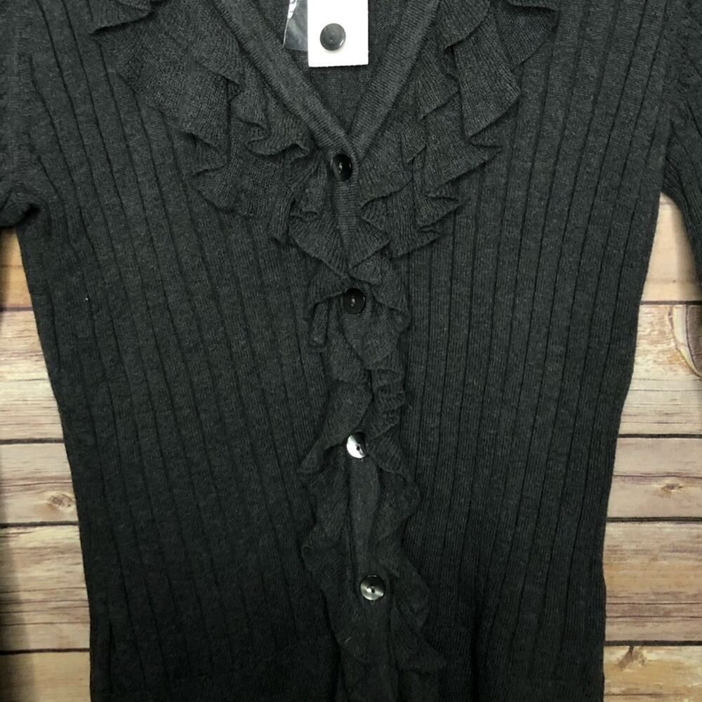 NWT Van Heusen Ruffle Button Cardigan - Picture 4 of 7